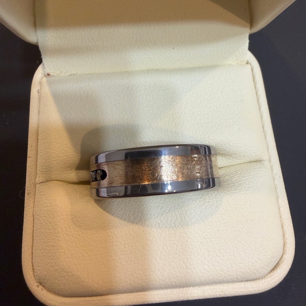 Jared’s Tungsten Black Diamond Men's Band - Picture 6 of 6